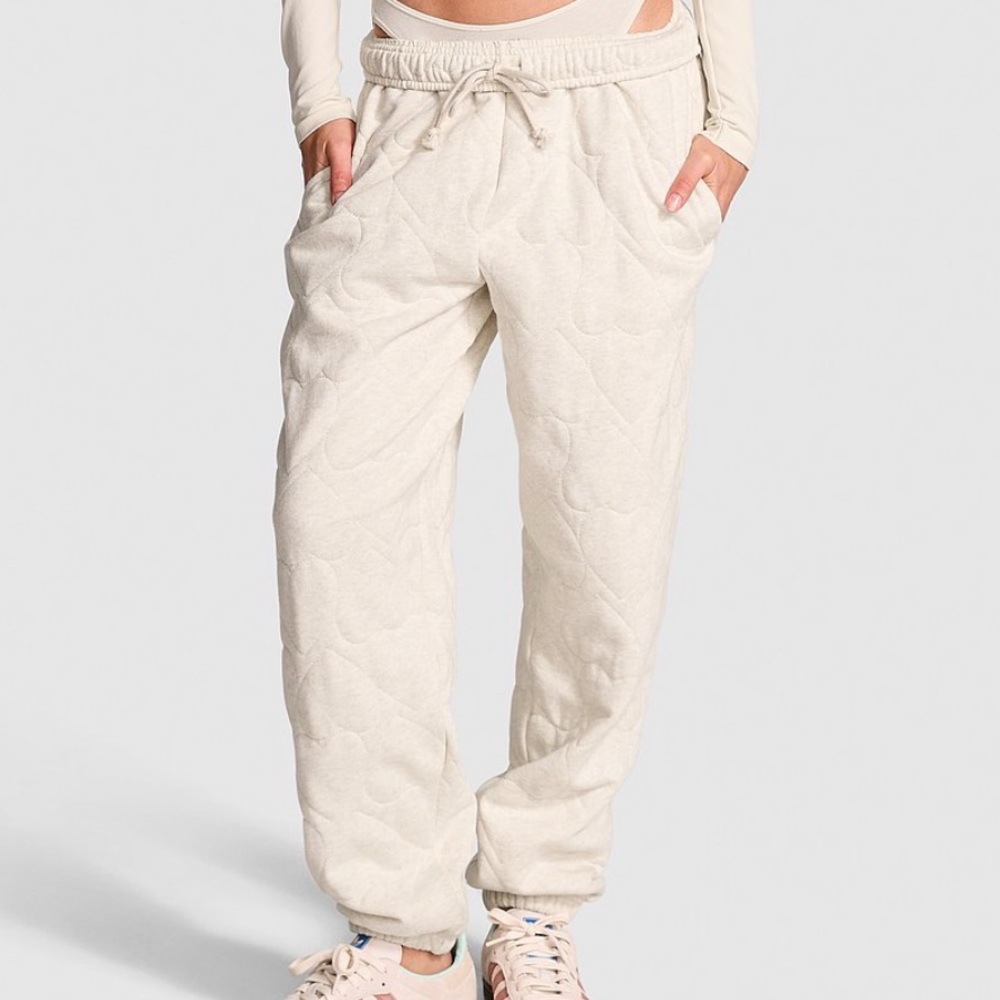 ✨ PINK “Victoria’s Secret” IVY FLEECE CAMPUS SWEATPANTS✨